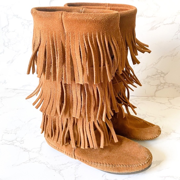 Minnetonka | Brown Suede Fringe Boots - Picture 1 of 6